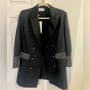 Chanel blazer size medium never been worn